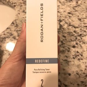 New Redefine Pore Refining Toner